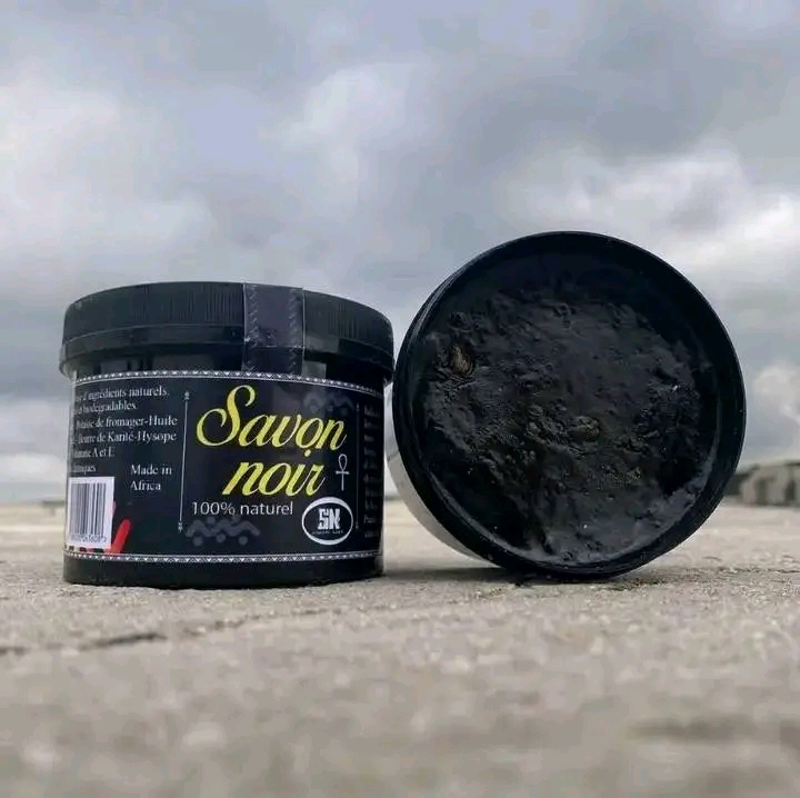 Savon Noir SN